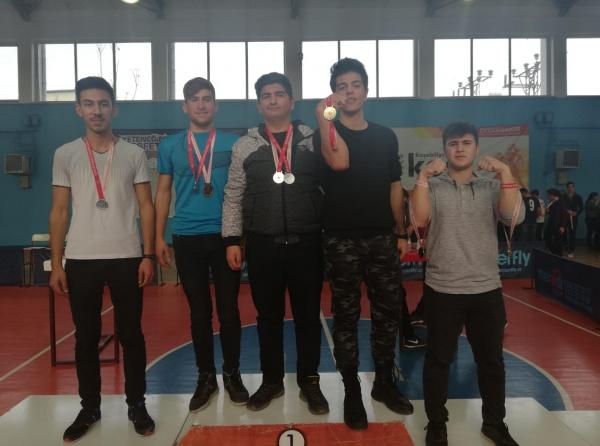 Okul sporları Bilek Güreşi şampiyonasında Ahmedi Hani Anadolu Lisesi öğrencilerinden büyük başarı